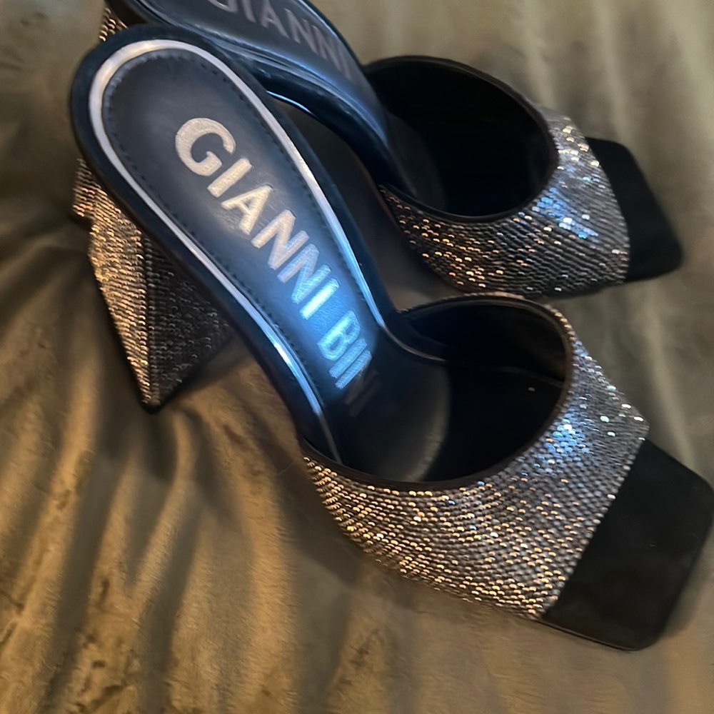 Cute wedge